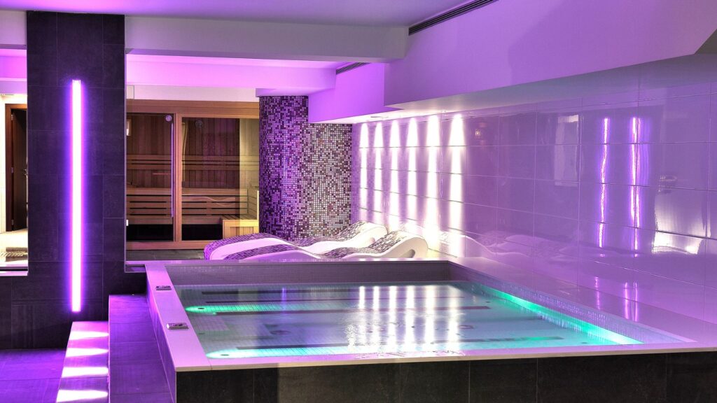 Piscina Vitality diseño spa y construccion de en latinoamerica